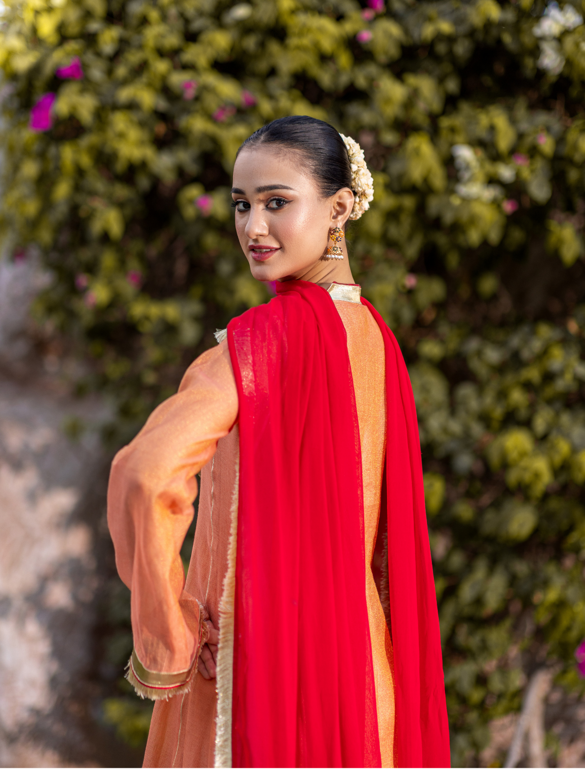 The Mishry Set Luxurious 3-Piece Zari Net Suit Peach