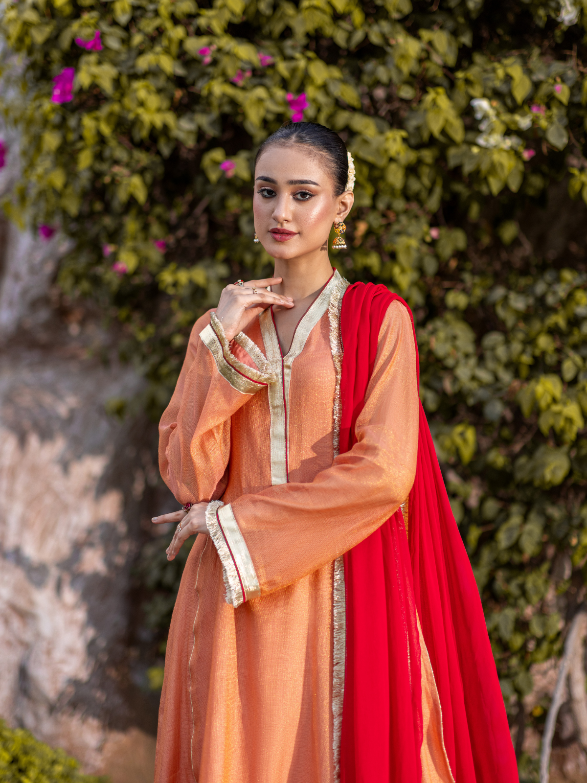 The Mishry Set Luxurious 3-Piece Zari Net Suit Peach