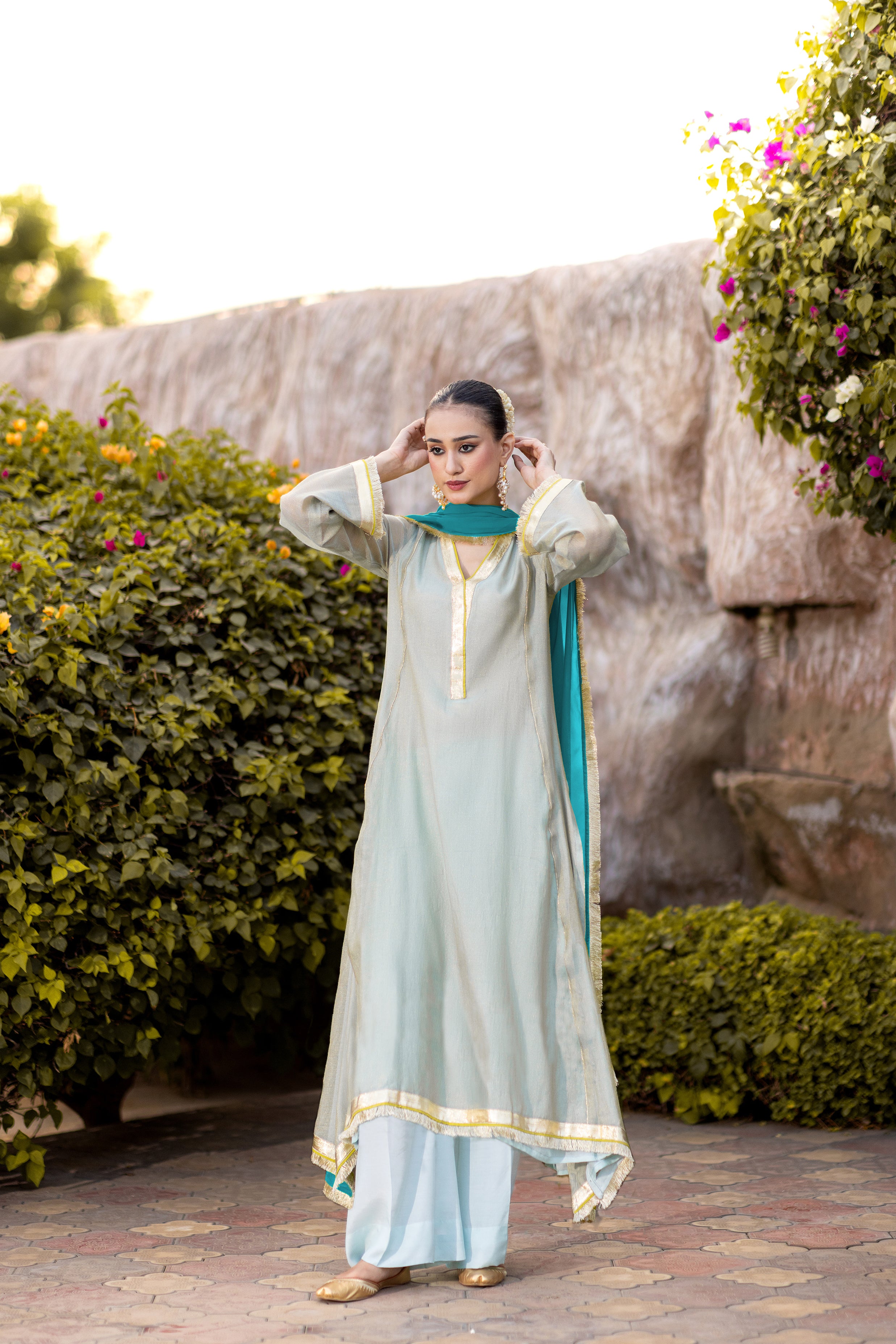 The Misty Set Luxurious 3-Piece Zari Net Suit Aqua
